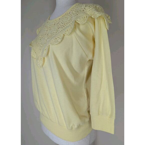 Vintage 80’s Yellow Knit Crochet Doile Top Size Small 3/4 Sleeve Shapely Knits - Picture 2 of 8